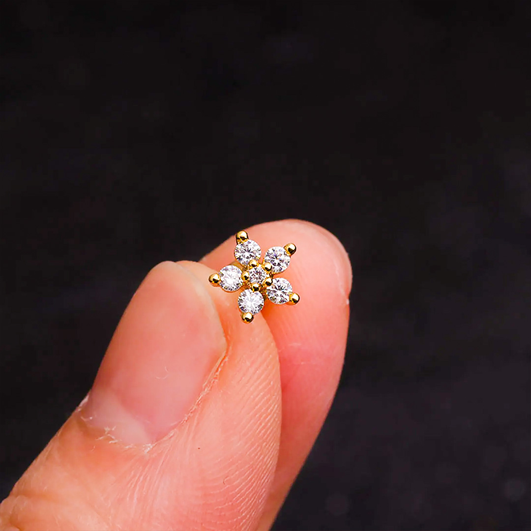 Italian Diamond Stylist Six Stone Nose Pin -6CN